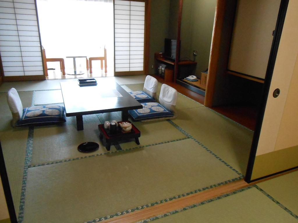 Hotel Ogawaya Izunokuni Habitación foto